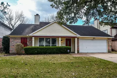 3402 Hidden Creek Drive, Sugar Land, TX 77479 - Photo 2