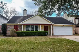3402 Hidden Creek Dr, Sugar Land, TX 77479 - Photo 2