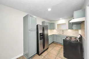 2919 Elser St, Houston, TX 77009 - Photo 14