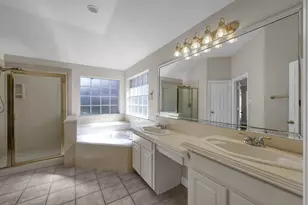 16214 Lobo Ln, Spring, TX 77379 - Photo 16