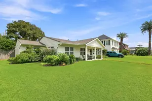 4320 Sherman Blvd, Galveston, TX 77550 - Photo 2