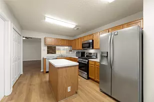 15907 Meadow Village Dr, Houston, TX 77095 - Photo 16