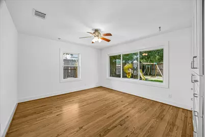 8739 Linkterrace Lane, Houston, TX 77025 - Photo 24