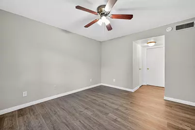 2110 Wilcrest Drive #138, Houston, TX 77042 - Photo 16