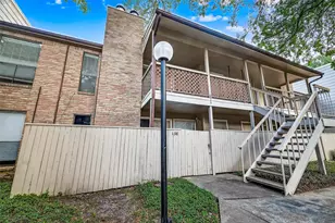 2110 Wilcrest Dr, Houston, TX 77042 - Photo 2