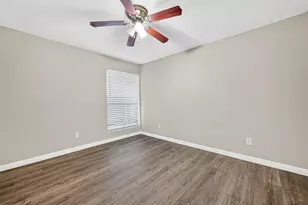 2110 Wilcrest Dr, Houston, TX 77042 - Photo 20