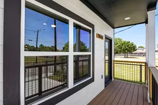 5514 San Jose St, Houston, TX 77020 - Photo 2