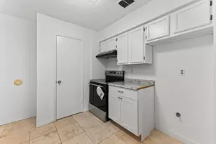 13141 High Star Dr, Houston, TX 77072 - Photo 16