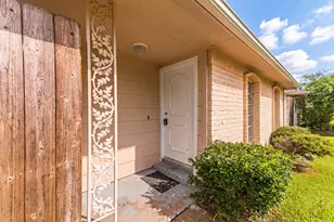 13141 High Star Dr, Houston, TX 77072 - Photo 4