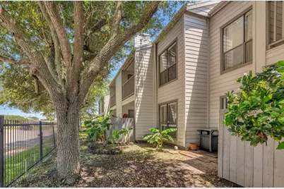 3220 69th Street #B8, Galveston, TX 77551 - Photo 10