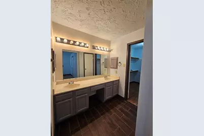 8319 Wind Veil Drive, Houston, TX 77040 - Photo 32