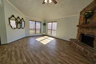 8319 Wind Veil Dr, Houston, TX 77040 - Photo 12