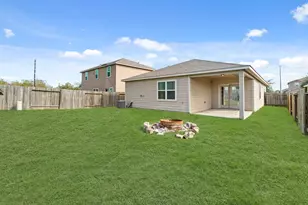 718 Crystal Lakes Dr, Brookshire, TX 77423 - Photo 20