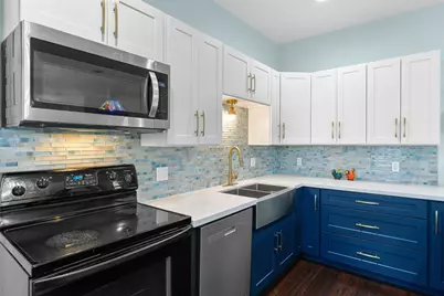 2102 Avenue N, Galveston, TX 77550 - Photo 12