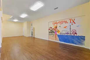 2102 Ave N, Galveston, TX 77550 - Photo 26