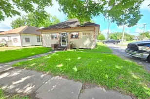 2600 Avenue F, Bay City, TX 77414 - Photo 18