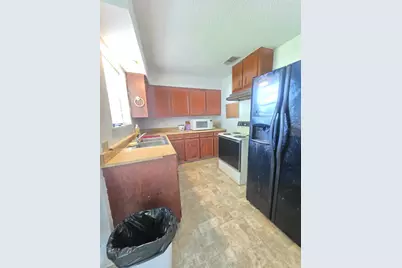 2600 Avenue F, Bay City, TX 77414 - Photo 10