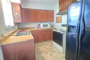 2600 Avenue F, Bay City, TX 77414 - Photo 10
