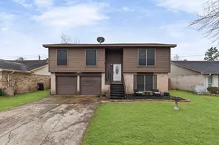 12822 Crystal Cove Dr, Houston, TX 77044 - Photo 1