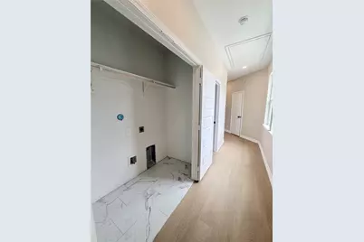 9303 Noel Street, Houston, TX 77033 - Photo 6