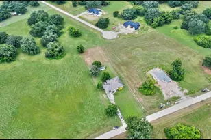 1226 Frontier Trail, Angleton, TX 77515 - Photo 40