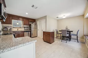 10218 Golden Meadow, Houston, TX 77064 - Photo 8