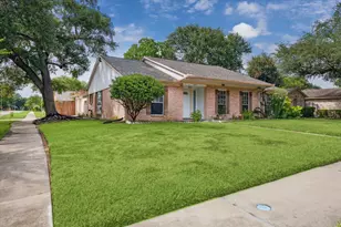 10218 Golden Meadow, Houston, TX 77064 - Photo 2
