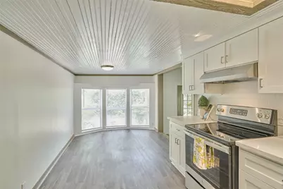 220 Belmont Street, Tomball, TX 77375 - Photo 16