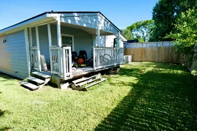 4031 Castor Street, Houston, TX 77022 - Photo 14