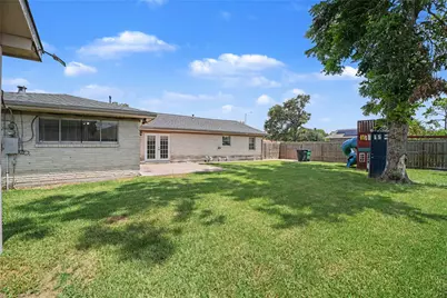 8330 Springtime Lane, Houston, TX 77075 - Photo 20