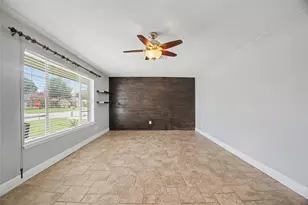 8330 Springtime Ln, Houston, TX 77075 - Photo 16