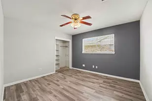 8330 Springtime Ln, Houston, TX 77075 - Photo 12