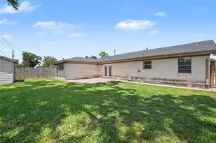 8330 Springtime Ln, Houston, TX 77075 - Photo 20