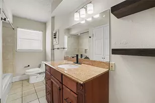 8330 Springtime Ln, Houston, TX 77075 - Photo 16