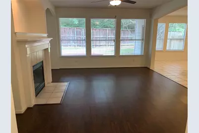 130 Ledgestone Place, The Woodlands, TX 77382 - Photo 2