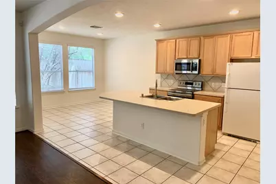 130 Ledgestone Place, The Woodlands, TX 77382 - Photo 8