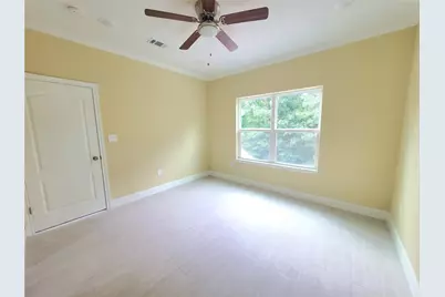 1306 N 9th Street, Conroe, TX 77301 - Photo 20