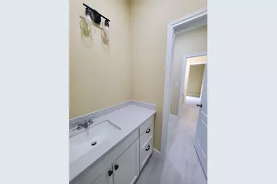 1306 N 9th Street, Conroe, TX 77301 - Photo 16
