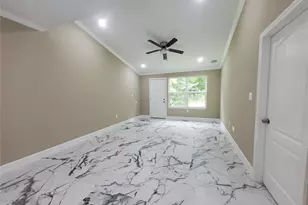 1306 N 9th St, Conroe, TX 77301 - Photo 28