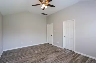 5202 El Tigre Ln, Baytown, TX 77521 - Photo 10