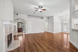3419 Glastonbury Dr, Pearland, TX 77581 - Photo 8