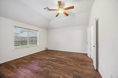 3419 Glastonbury Drive, Pearland, TX 77581 - Photo 14