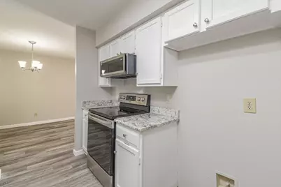 8787 Brae Acres Road #814, Houston, TX 77074 - Photo 10