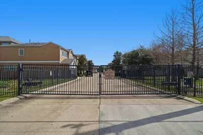 8808 Ashbloom Lane, Houston, TX 77080 - Photo 20