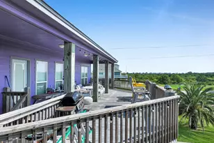 205 Padre Island, Crystal Beach, TX 77650 - Photo 12