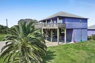 205 Padre Island, Crystal Beach, TX 77650 - Photo 8