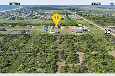 205 Padre Island, Crystal Beach, TX 77650 - Photo 2