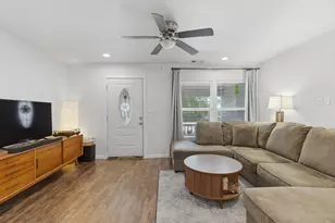 7717 Scanlock St, Houston, TX 77012 - Photo 10