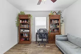 7717 Scanlock St, Houston, TX 77012 - Photo 18