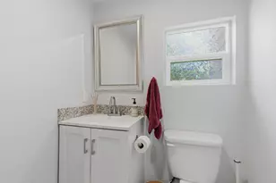 7717 Scanlock St, Houston, TX 77012 - Photo 20